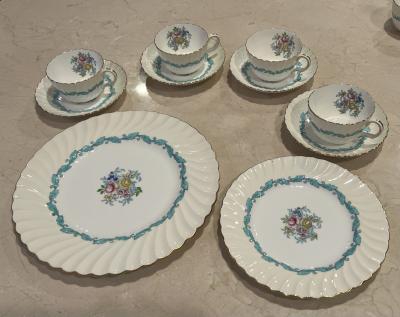  Minton ANTIQUE ENGLISH PORCELAIN DESSERT SERVICE 53 PIECES
