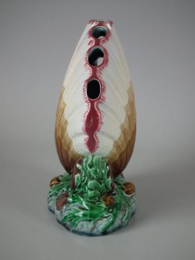  Minton Minton Majolica Shell Flower Holder