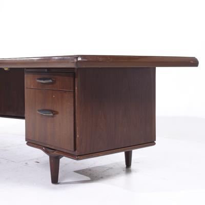  Monteverdi Young Monteverdi Young Signature Line Mid Century Walnut Boomerang Desk