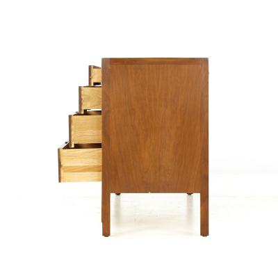  Mount Airy Furniture Company Mount Airy Janus Mid Century Walnut 8 Drawer Dresser