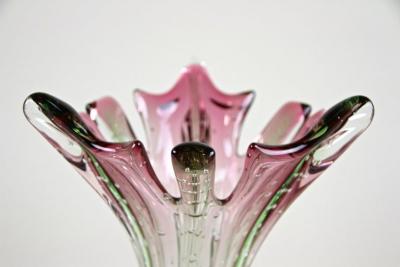  Murano Glass Sommerso 20th Century Sommerso Murano Glass Vase Pink Green Italy circa 1960 70