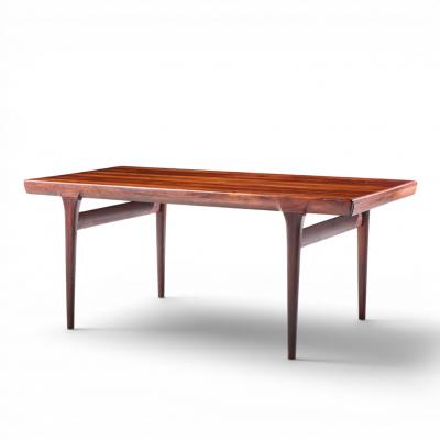  NIELS O MOLLER Niels Moller Danish Rosewood Hidden Leaf Expanding Dining Table with 2 Leaves