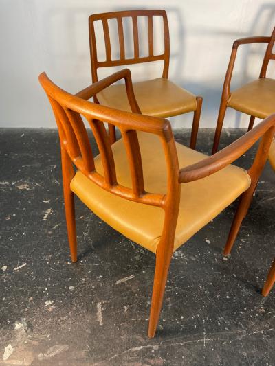  NIELS O MOLLER Set of 4 Niels Moller Dining chairs Model 83 and 66 in Teak