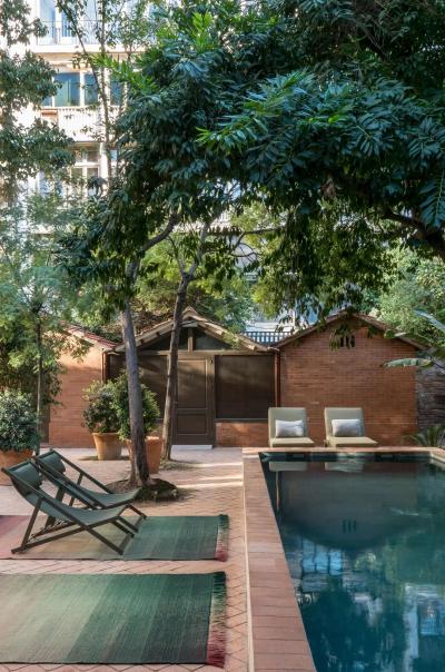  Nanimarquina Shade Hand Loomed Outdoor Rug for Nanimarquina