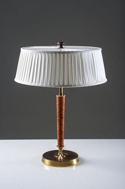  Nordiska Kompaniet Table lamp model 32926 by Nordiska Kompaniet Sweden 1940s