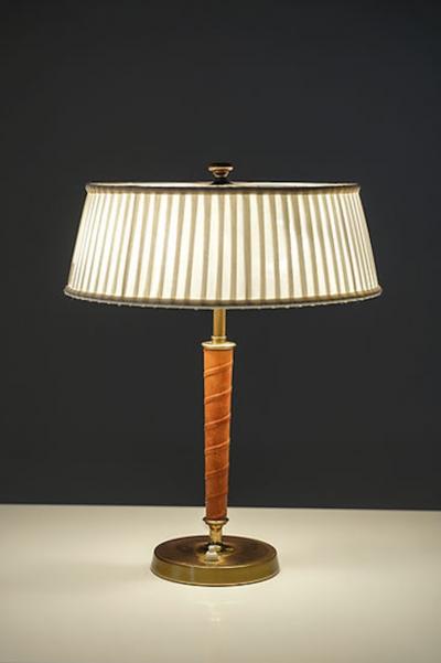  Nordiska Kompaniet Table lamp model 32926 by Nordiska Kompaniet Sweden 1940s