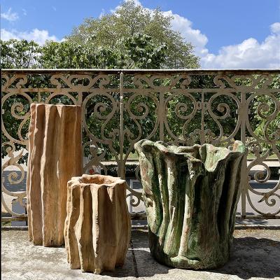  Oak Design Studios CACTEE Pair of terracotta garden pots with natural patina
