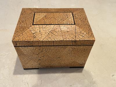  Oggetti ITALIAN POST MODERN COCONUT SHELL LACQUER JEWELRY BOX