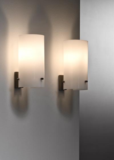  Oluce Pair of Oluce wall sconces