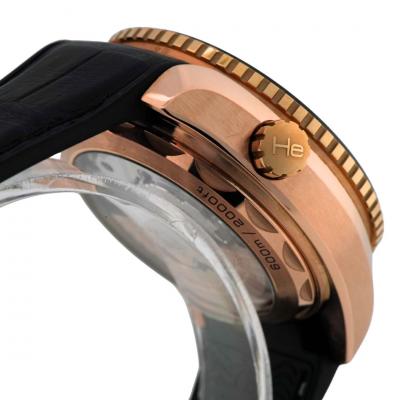  Omega Omega Seamaster Planet Ocean 18K Rose Gold Black Dial 600M