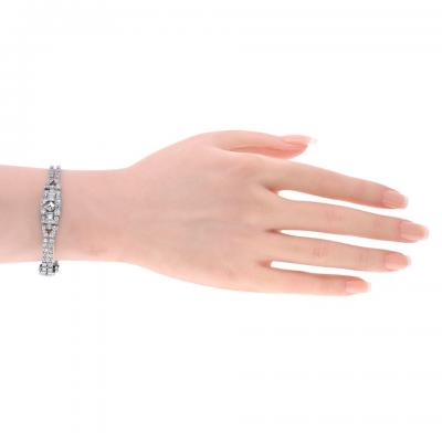  Oscar Heyman Brothers Oscar Heyman Art Deco Platinum One Line Diamond Bracelet