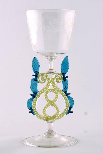  Oskar Rauter A Rare Ehrenfeld Acid Etched Floral Garland Wine Glass by Oskar Rauter 