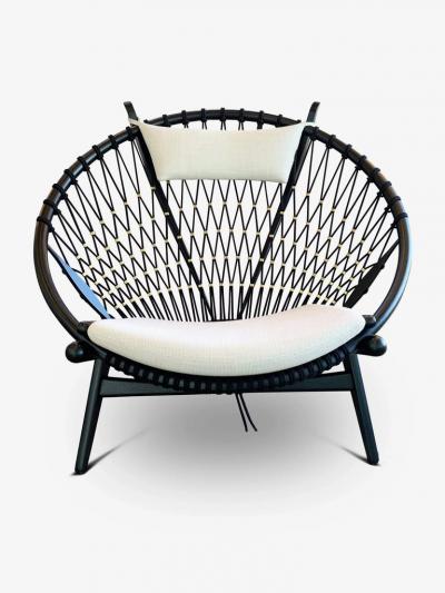  PP Mobler HANS WEGNER CIRCLE CHAIR WITH BLACK FRAME AND BLACK BRASS DETAILS