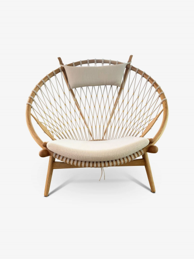  PP Mobler HANS WEGNER CIRCLE CHAIR WITH OAK FRAME