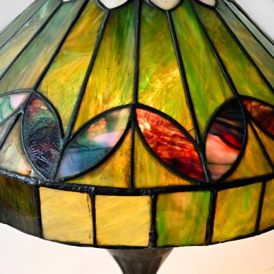  Pairpoint Glassworks Leaded American Lamp on Pairpoint Base Circa 1900 1920