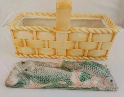  Palissy Ware Palissy Majolica 53 French Palissy majolica basket with lid 