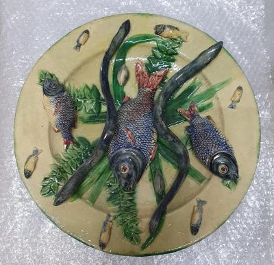  Palissy Ware Palissy Majolica Portuguese Palissy majolica plate possibly from Mafra