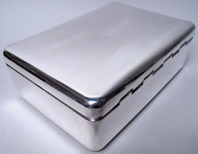  Pampaloni Large and Stylish Italian Modern Sterling Silver Box