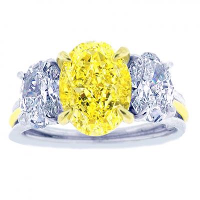 Pampillonia Canary diamond ring