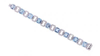  Pampillonia Important Aquamarine and Diamond Bracelet