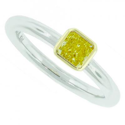  Pampillonia RADIANT CUT YELLOW DIAMOND RING