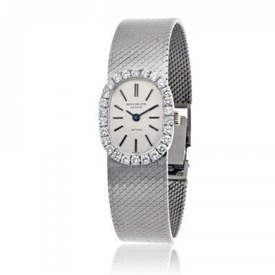  Patek Philippe Co Patek Philippe 18K White Gold Vintage Diamond Bezel Oval Dial Beyer Watch