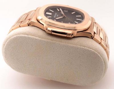  Patek Philippe Co Patek Philippe Rose Gold 5711 1R Nautilus Jumbo
