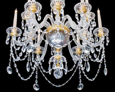  Perry Co A PAIR OF 20TH CENTURY CHANDELIERS IN THE STYLE OF PERRY CO