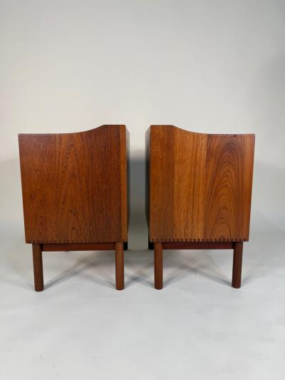 Peter Hvidt Orla M lgaard Nielsen Pair of Solid Teak Nightstands by Peter Hvidt for S borg M belfabrik Nightstands