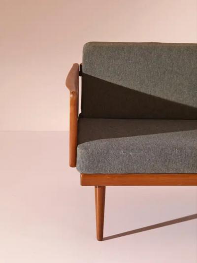  Peter Hvidt Orla M lgaard Nielsen Peter Hvidt Orla M lgaard Nielsen FD 451 sofa bed for France S n 1960s