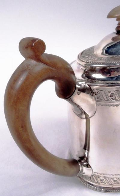 Peter Jonathan Bateman Peter Jonathan Bateman English Georgian Neoclassical Teapot 1790