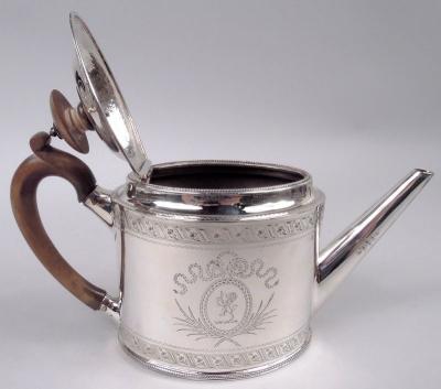 Peter Jonathan Bateman Peter Jonathan Bateman English Georgian Neoclassical Teapot 1790