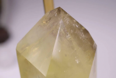  Phoenix Gallery Bespoke Pair of Carved Topaz Rock Crystal Quartz Lamps