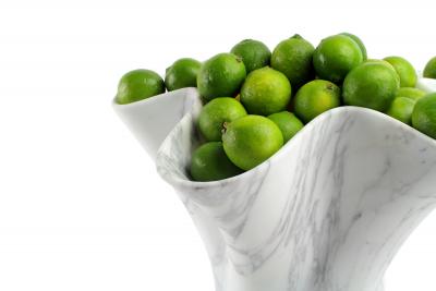  Pieruga Marble Vase sculpture in white Arabescato marble carved by hand in Italy