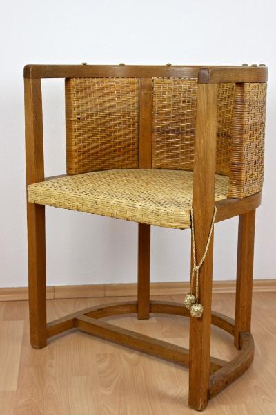  Prag Rudniker 20th Century Art Nouveau Armchair Mod 1307 by Prag Rudniker Austria ca 1903