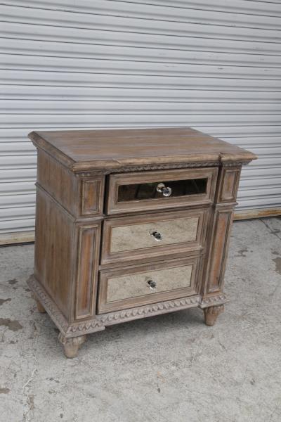  Pulaski Furniture Corporation Pulaski Arabella Mirrored Nightstand