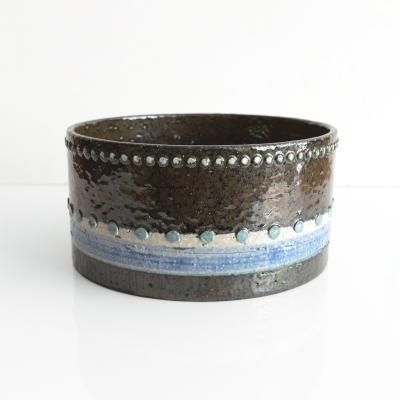  R rstrand Studio SYLVIA LEUCHOVIOUS HAND THROWN CHAMOTTE BOWL RORSTRAND SWEDEN 1960