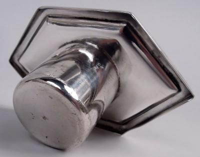  Reed Barton Pair of Reed Barton Snazzy Edwardian Modern Classical Candlesticks