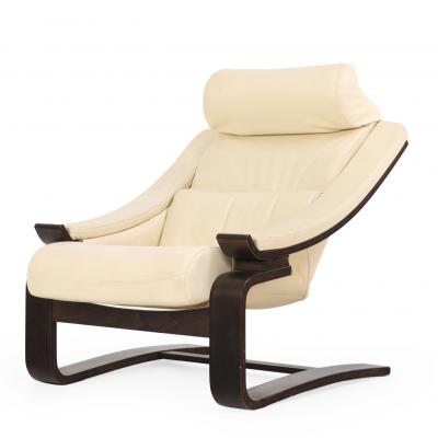  Roche Bobois A Pair of French Leather Cantilevered Lounge Chairs C 1970 Roche Bobois 