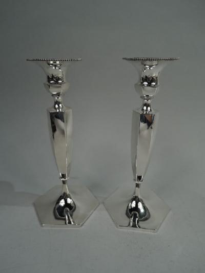  Roger Williams Silver Co Pair of American Modern Georgian Sterling Silver Candlesticks