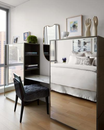  Rottet Collection MIRRORED CABINET