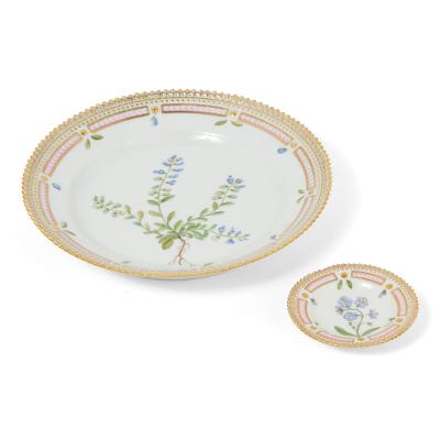  Royal Copenhagen 148 Piece Royal Copenhagen Flora Danica Part Dessert Service By Royal Copenhagen