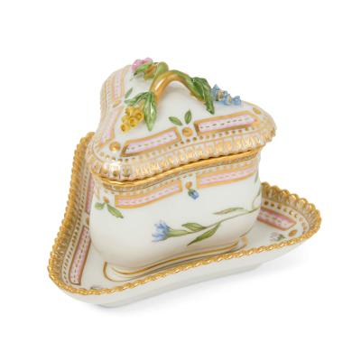  Royal Copenhagen 148 Piece Royal Copenhagen Flora Danica Part Dessert Service By Royal Copenhagen