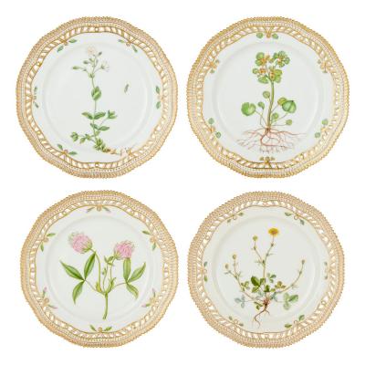  Royal Copenhagen Set of Twelve Royal Copenhagen Flora Danica Dessert Plates