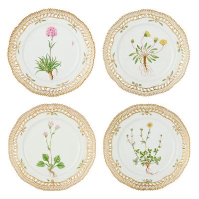  Royal Copenhagen Set of Twelve Royal Copenhagen Flora Danica Dessert Plates