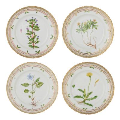  Royal Copenhagen Set of Twelve Royal Copenhagen Flora Danica Porcelain Dinner Plates