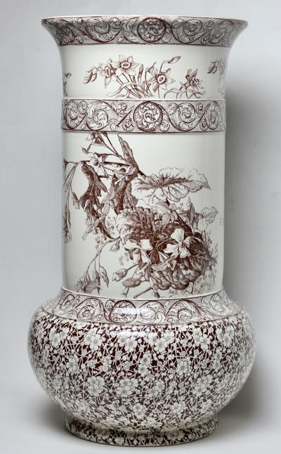  Royal Doulton Royal Doulton Burslem Japonisme Style Ceramic Umbrella Stand 1890 England