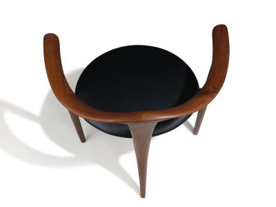  S A Andersen Erik Andersen and Palle Pedersen Erik Andersen and Palie Andersen Exquisitely Hand Sculpted Armchairs