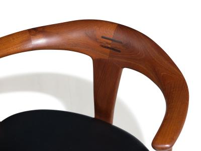  S A Andersen Erik Andersen and Palle Pedersen Erik Andersen and Palie Andersen Exquisitely Hand Sculpted Armchairs