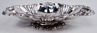  S Glass Pair of Antique English Edwardian Classical Sterling Silver Bowls
